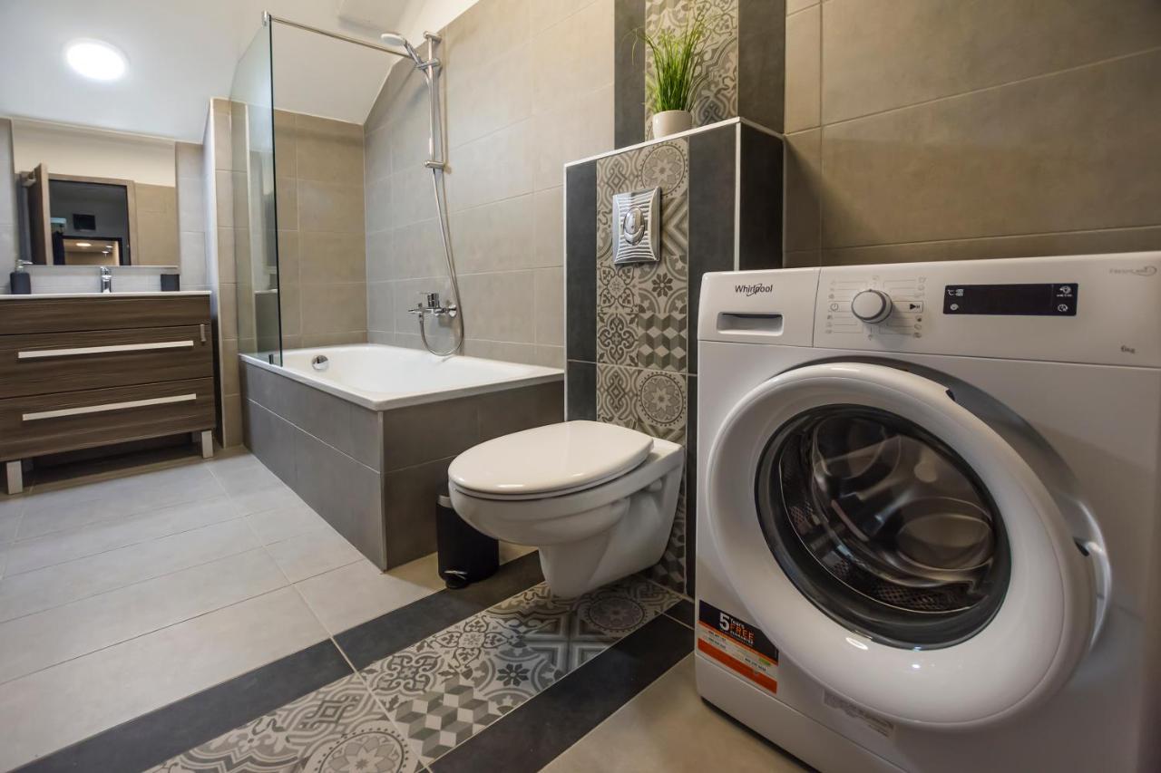 K40 Boutique Apartment In The City Center بودابست المظهر الخارجي الصورة